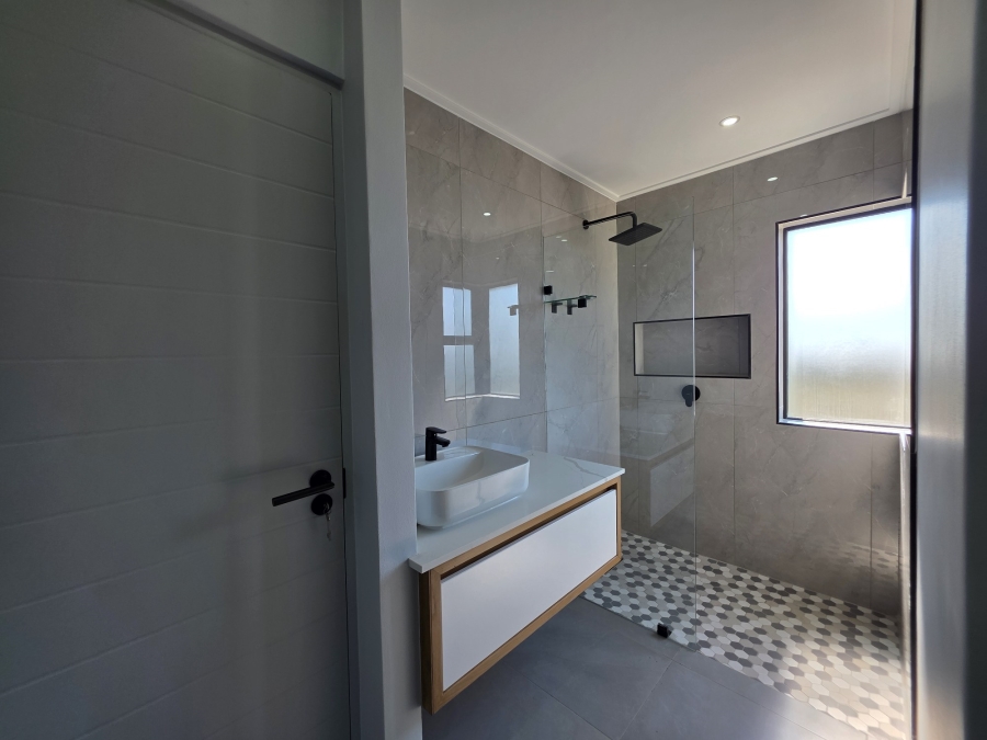 3 Bedroom Property for Sale in Marina Martinique Eastern Cape